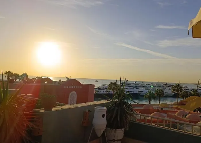 Sunny Sea View Marina On Private Roof Apartman